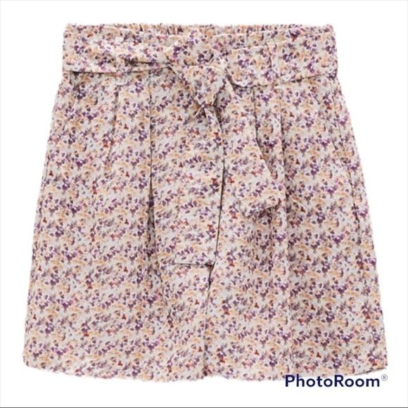 NWT ZARA Floral High Waisted Paperbag Shorts Small Blogger Favorite - Picture 5 of 10